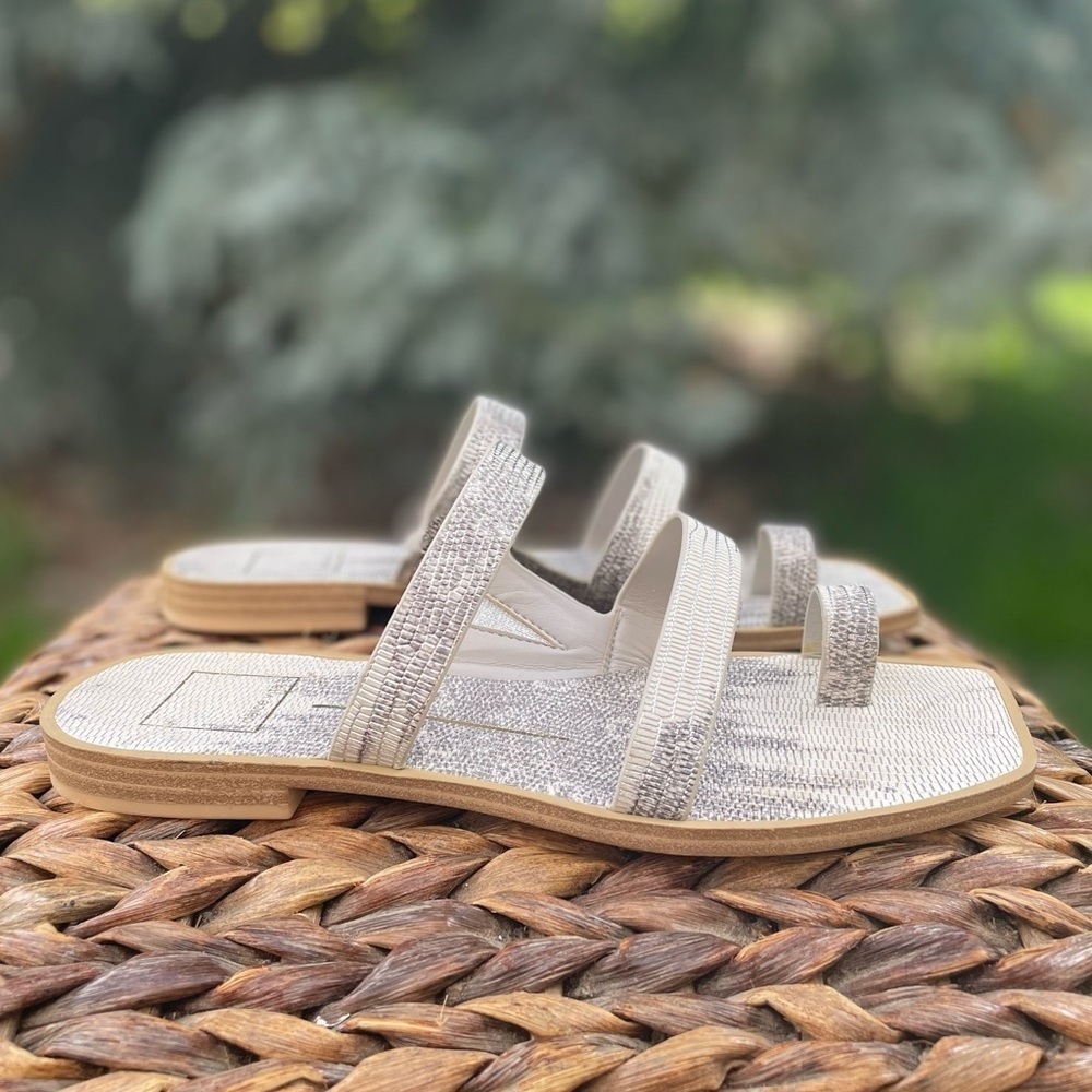 Dolce Vita Isala Snake Embossed 3-strap Toe Ring Shimmery Flat Sandals. Size 7 - Picture 6 of 9